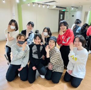 好きなK-POPアイドルのダンスの踊り方もレクチャーしています！